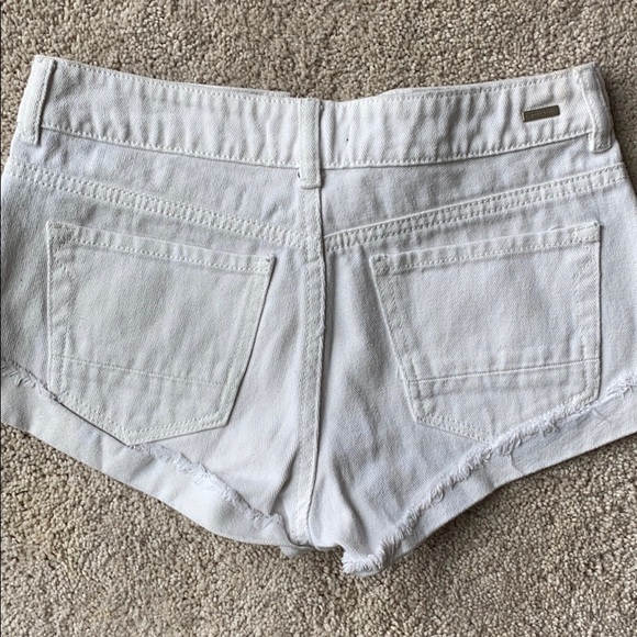 Kendall & Kylie shorts - Picture 2 of 2